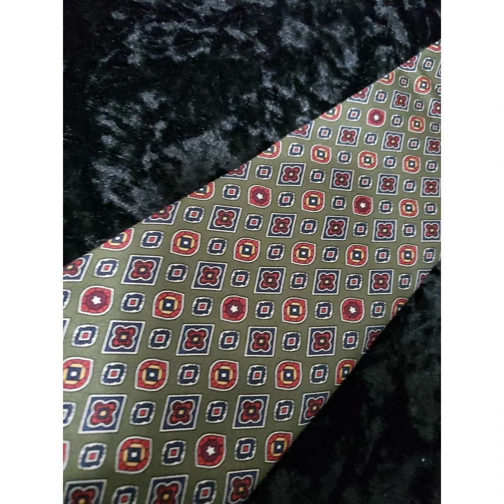 Vintage Tommy Hilfiger Two Tone Designer Mens Neck Tie Green Red Career Wear USA